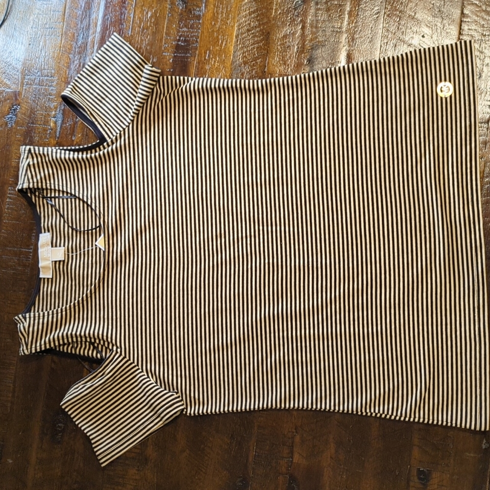 Michael Kors Basic Top Size M